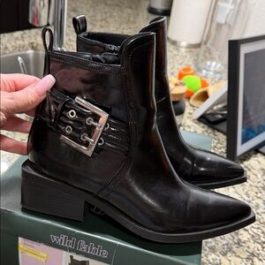 Wild fable Giovanna patent buckle square point toe heel booties ankle boots 8